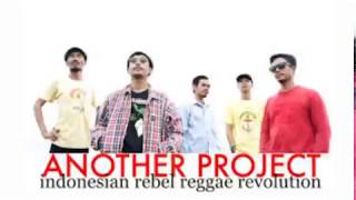 Video thumbnail of "ANOTHER PROJECT PANTANG MENYERAH"