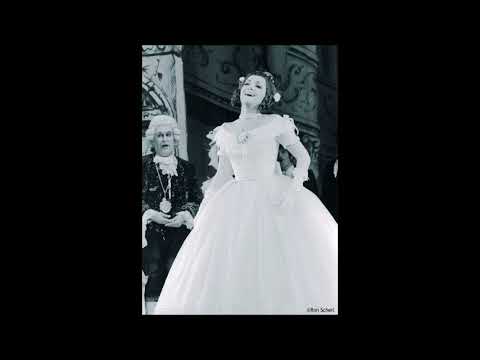 Frederica von Stade climbs up to D6 in Cendrillon's glorious Coloratura