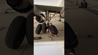 Embraer 175 Brake Change