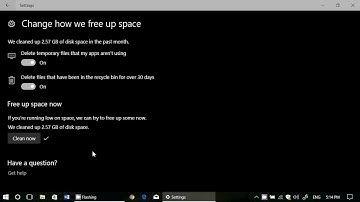 Windows 10 Creators update highlight free up disk space automatically with Storage sense