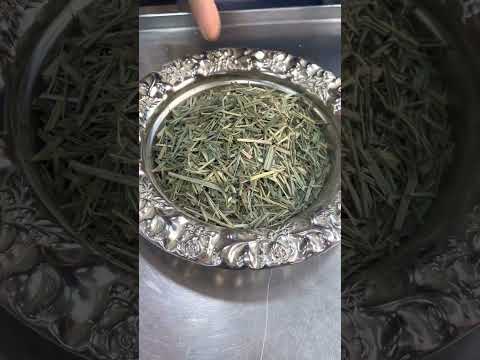 فوائد عشبة الليمون وتحذيراتها