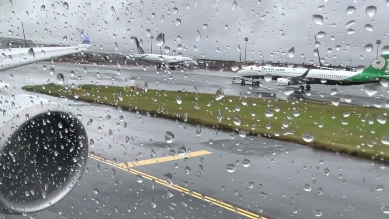 號稱最安靜的空中巴士A350-900（華航）桃園機場起飛，加速時的引擎浪聲柔和平顺