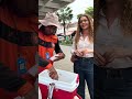 Galera comprando churrasco com melhor de Itapipoca Ceará e show papai