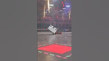 Spinner fight #battle #robots #championship #shorts #robotics #battleofrobots