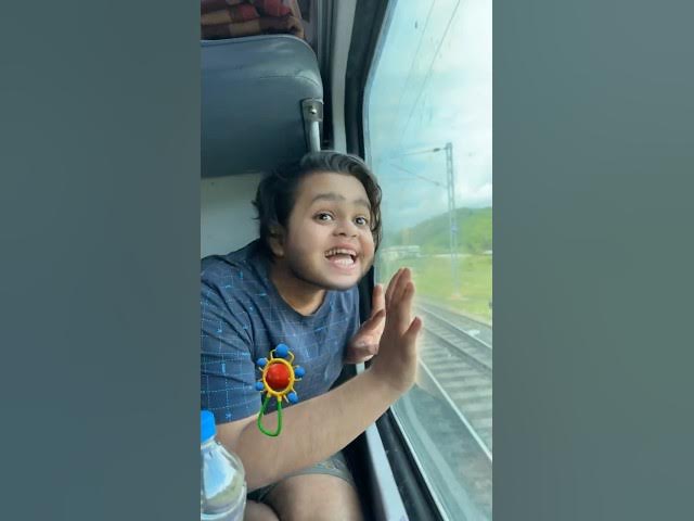Tillu in Train😂🚂 #shorts #comedy #funny #olidavines