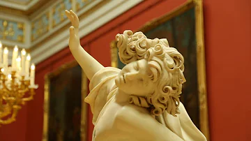 How many rooms does the Hermitage museum have?