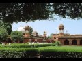 Forecourt and the Taj Ganj, Explore the Taj Mahal, www.taj-mahal.net