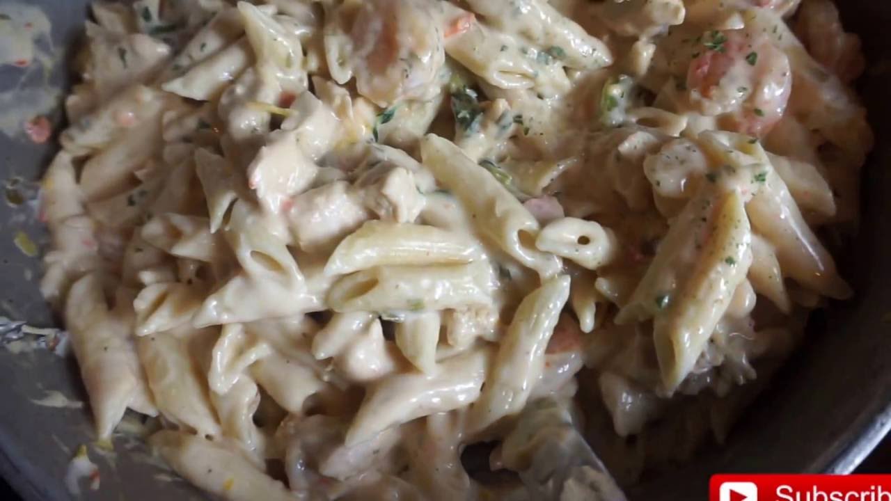 Cook With me : How I make Chicken & Shrimp Alfredo - YouTube