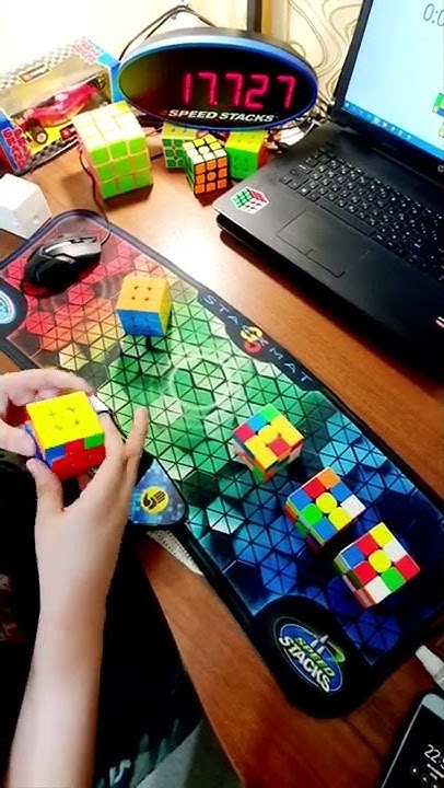 🟧 5 Rubik's Cubes in 50 seconds | 5 кубиков Рубика за 50 секунд - YouTube