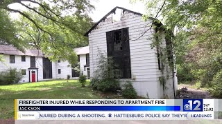 Jackson firefighter injured while responding to apartment fire