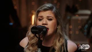 Kelly Clarkson's - Rocking and tSockings - " Heat"