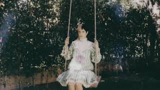 Melanie Martinez - Gravitate