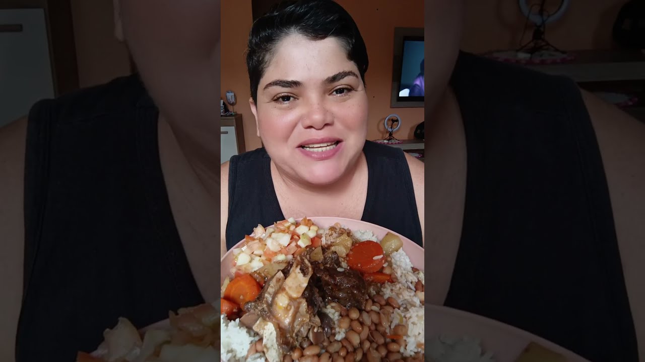 #COMENDO COM A POLY MUKBANG|ARROZ, FEIJÃO, CARNE COM LEGUMES E SALADA 🥗😋 GRATIDÃO 🙏#comida #delicia