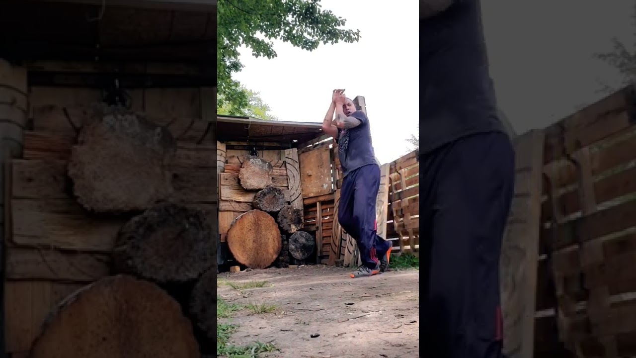 When knife throwing fails but still got lucky 🤘