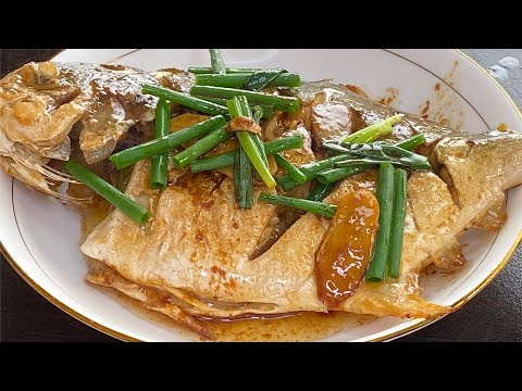 姜葱金鲳鱼的做法，鱼肉又嫩又香，比饭店做的还好吃，真巴适