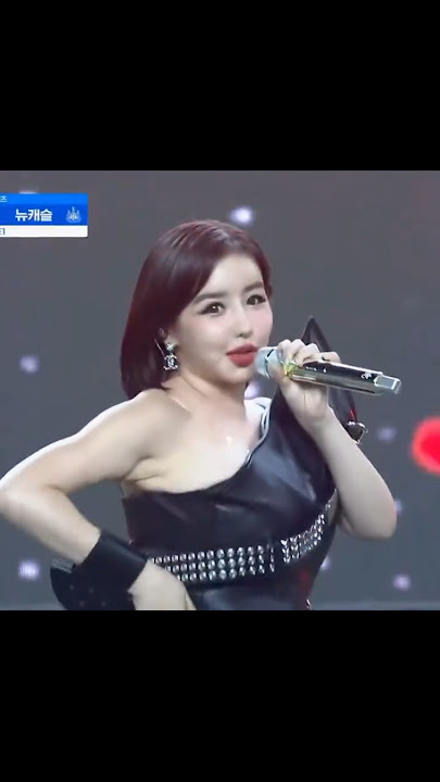 PARK BOM FOCUS 2NE1 'I AM THE BEST' SEOUL STADIUM HALFTIME SHOW #2ne1 #parkbom #minzy #cl