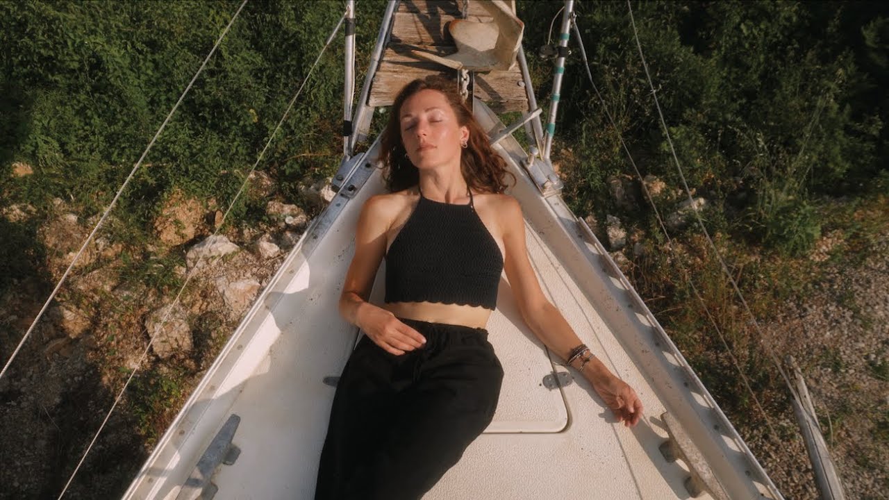 ⁣Alone on an Abandoned Sailboat — My Real Restoration Story