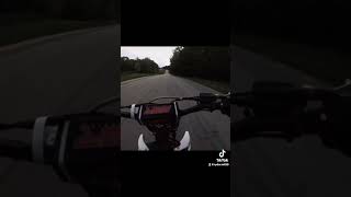 #dirtbiketricks #electricbike #dirtbikeadventures #motocross #dirtking #surronebike #surron #tuttio