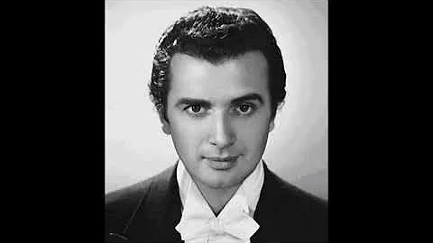 Franco Corelli drives the audiences crazy with his high C