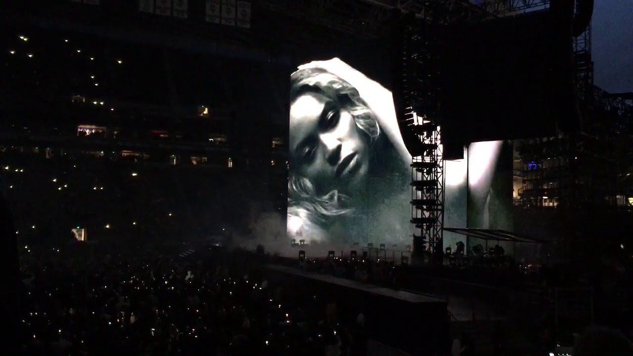 Beyoncé - Show Opening in Seattle - YouTube