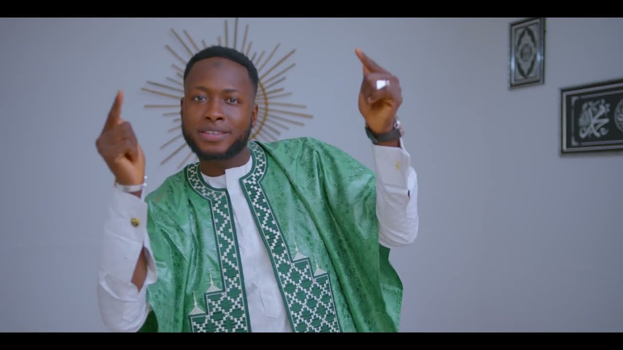 Mousto Camara - Mikhifanyi | Clip vidéo