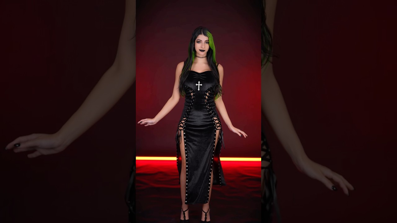 Run away! 🖤 #foryou #helpmemakethismakesense #trending #gothclub #emo #dance #cosplay