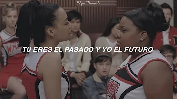Glee Cast - The Boy is Mine (Letra en Español)