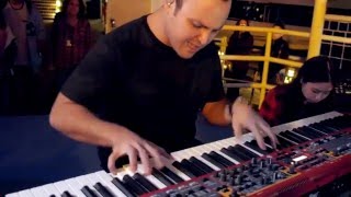 Video thumbnail of "Kemuel Roig Piano Solo and Tony Succar Timbal Solo"