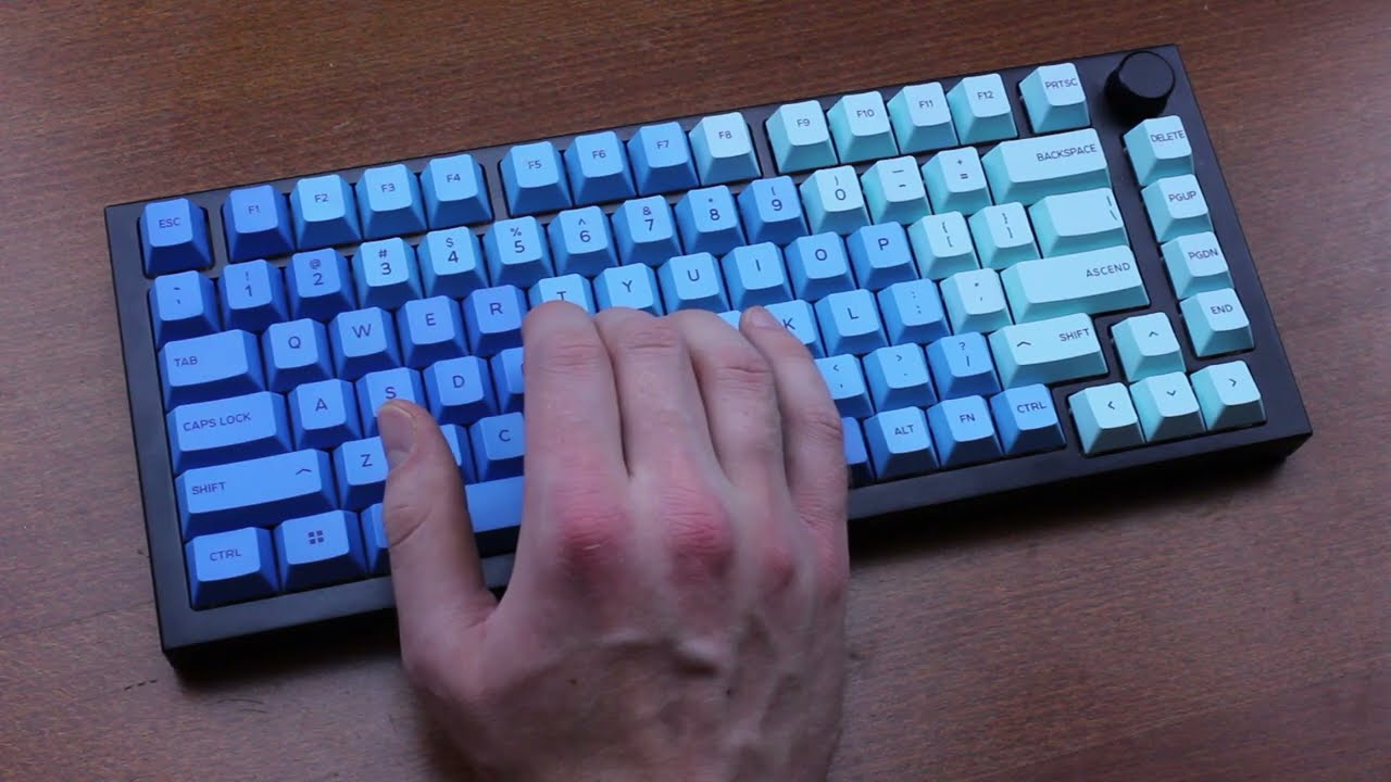 Glorious GMMK Pro review (Glorious Pandas) - YouTube