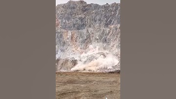 Video Cận Cảnh Nổ Mìn Ở Mỏ Khai Thác Đá 8