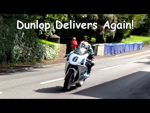 Michael Dunlop venceu hoje a corrida de Superbikes na Ilha de Man