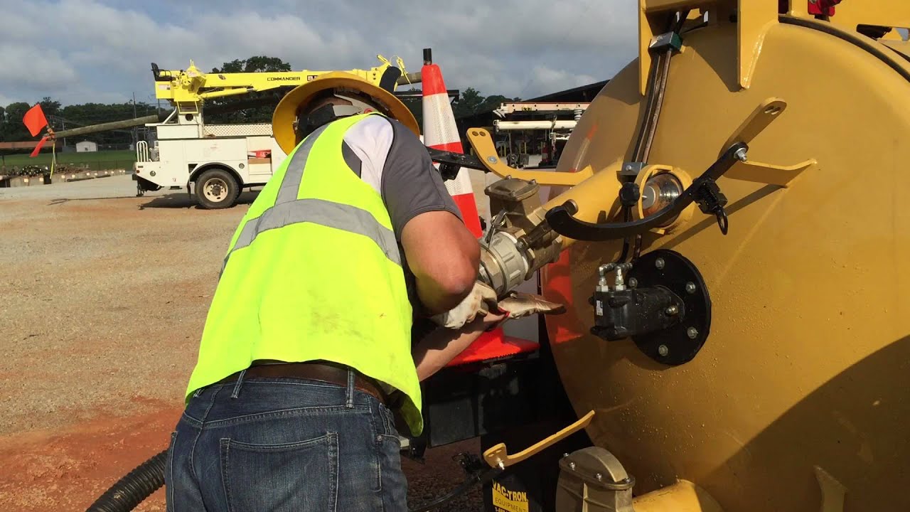 VacTron LP533-XDT:  Getting ready to dig