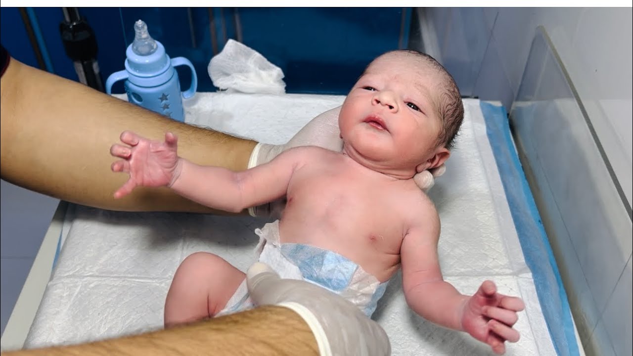 Cutest Newborn Baby in NICU Feeding Time 🍼❤️ | Nurse Love & Gentle Care #NICUBaby #NewbornFeeding🤲❤️