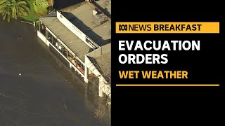 Thousands across Victoria, NSW and Tasmania under evacuation orders | ABC News