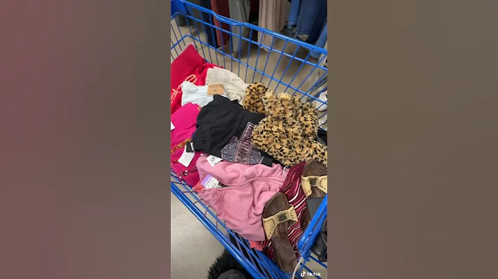 This Thrift trip was soooo GOOD!!🤗💕 #girlyY2K #thriftstorefinds