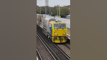 MPV passes through Hampden Park running a RHTT with tones 1/10/25