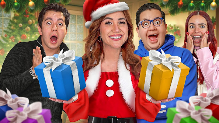 Siendo el Santa Secreto de mis amigos 🎅 | Carolina Díaz