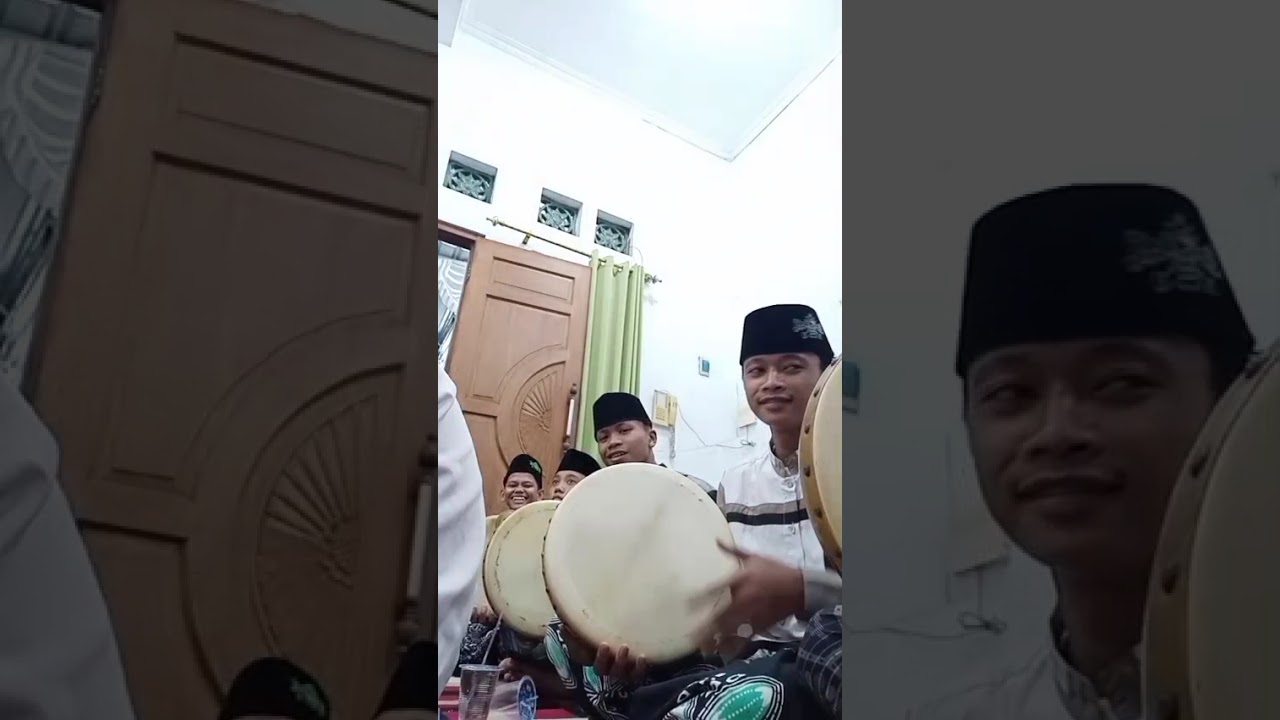 Pemain Depan Belakang 