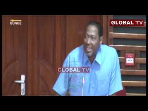 Video: Jinsi Ya Kukunja Muswada Kwenye Pembetatu