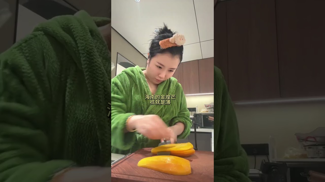 白天有工作，晚上有家务。临睡前把家里打扫干净，第二天起床也能有个好心情。#记录真实生活