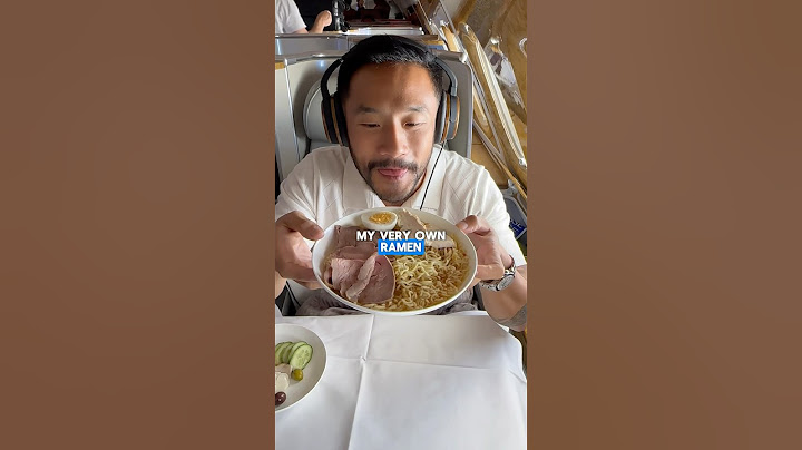 Reviewing Emirates Business Class (tragic)