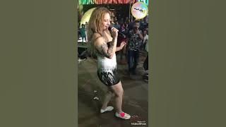 رقاصه سافله بتقول كلام يهيج(عيب)