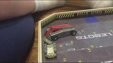 HEXBUG Battlebots Tournament Episode 1: The Qualifiers Part 1