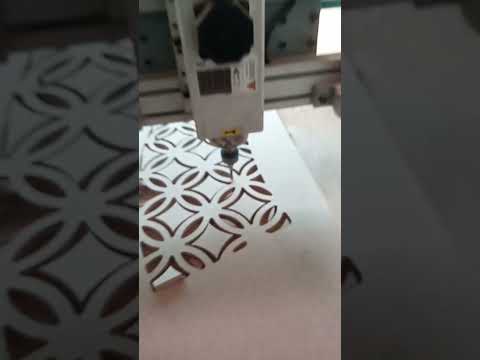 Video: Bureau CNC-freesmachine: typen, BF20 CNC