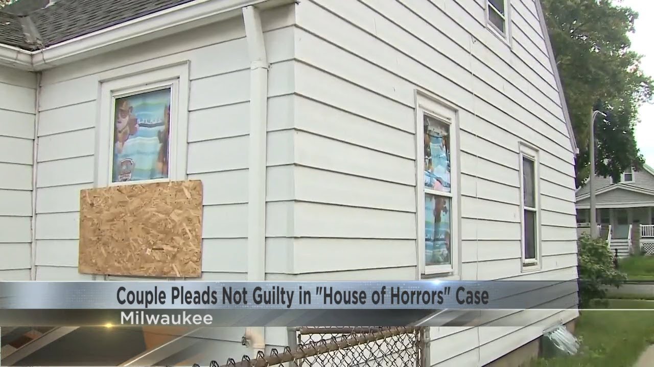 Couple pleads not guilty in "House of Horrors" case - YouTube