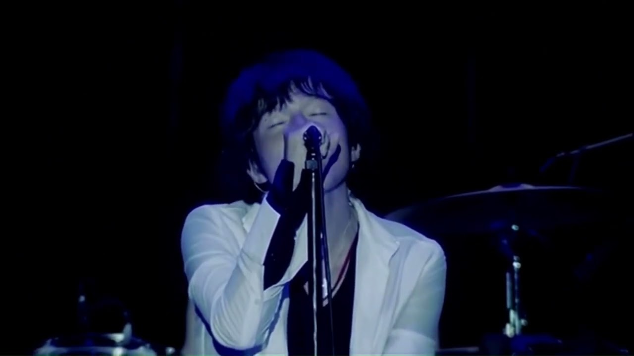 Mr.Children 血の管 Tour 2004 シフクノオト - YouTube