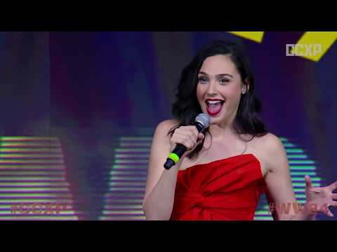 CCXP19 - Painel “Mulher Maravilha 1984” com Patty Jenkins e Gal Gadot
