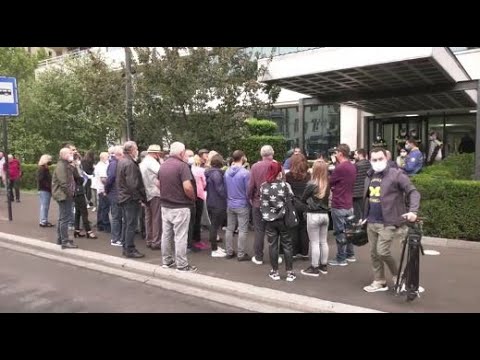 პროტესტი მერიასთან - რას ითხოვენ აქციის მონაწილეები და რას სთავაზობს მათ მერია