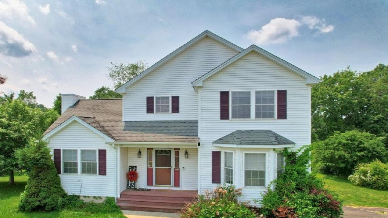 90 Edwin Lane, Thomaston, CT Presented by Dawn Rousseau.