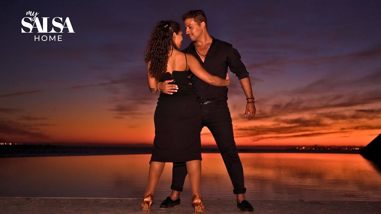 Salsa Social Dancing at Sunset | Rita Andrade & Daniel Rosas - YouTube
